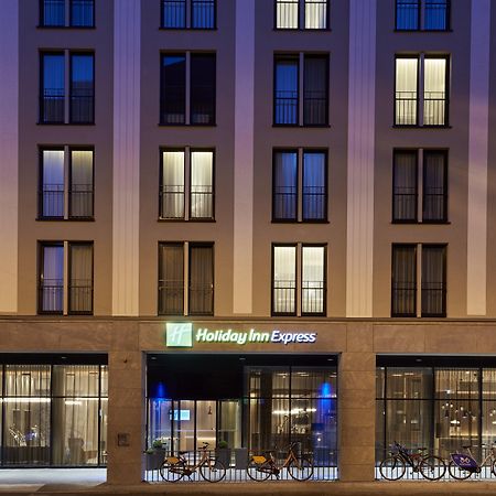 Holiday Inn Express - Berlin - Alexanderplatz, An Ihg Hotel Екстериор снимка