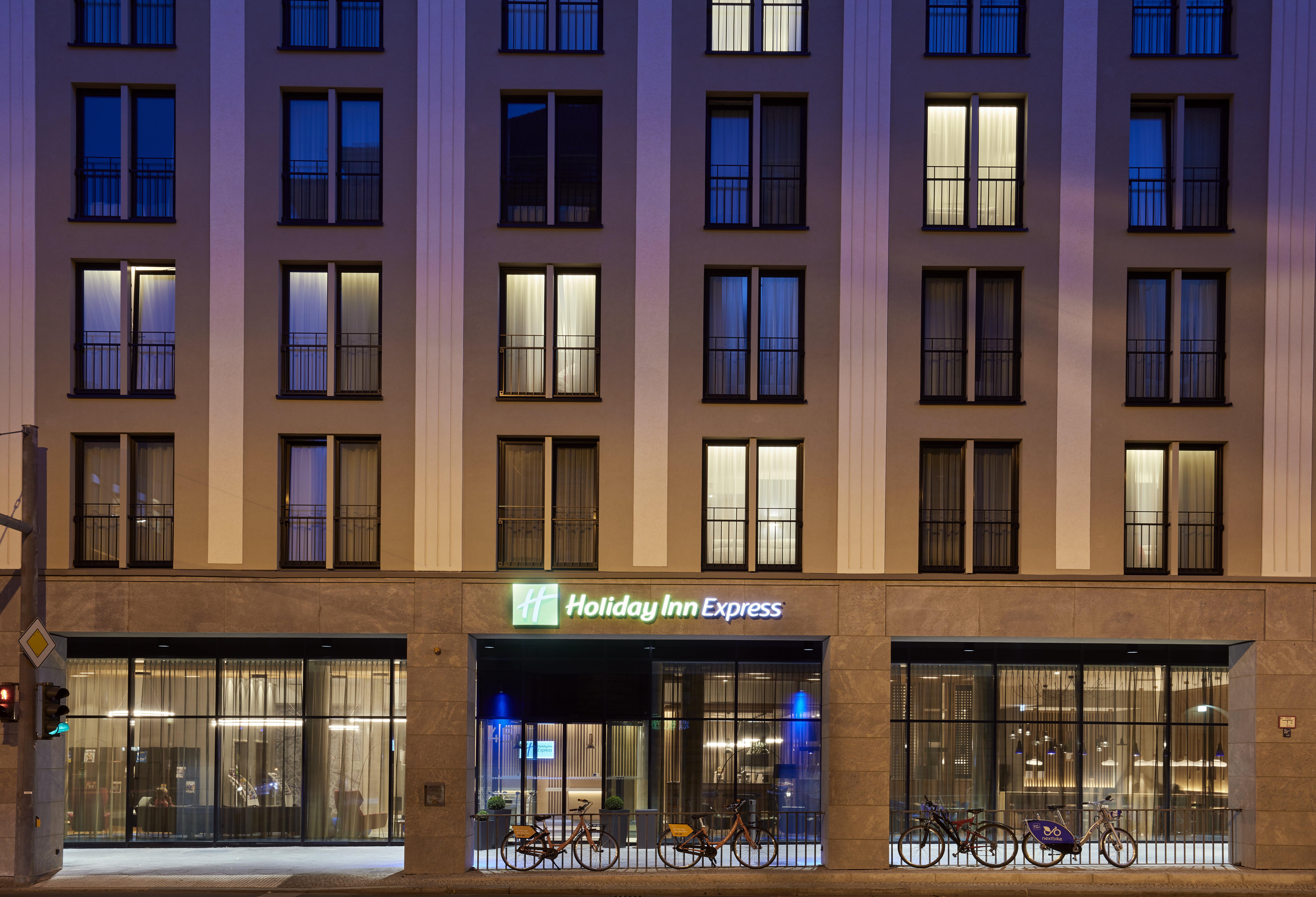 Holiday Inn Express - Berlin - Alexanderplatz, An Ihg Hotel Екстериор снимка